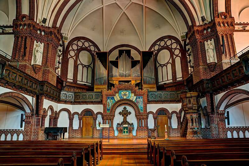 Führung in der Passionskirche am Marheinekeplatz zum Tag des offenen Denkmals