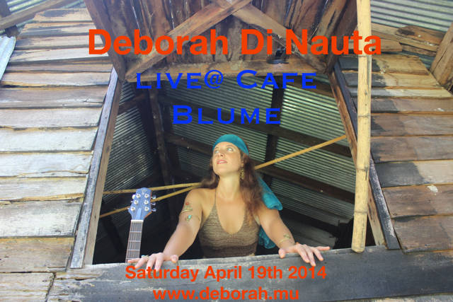 Deborah di Nauta in der Blume