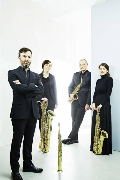 pyramidale#20 I TRANSITION: CHANGE II - Sopran solo und Saxophon-Quartett