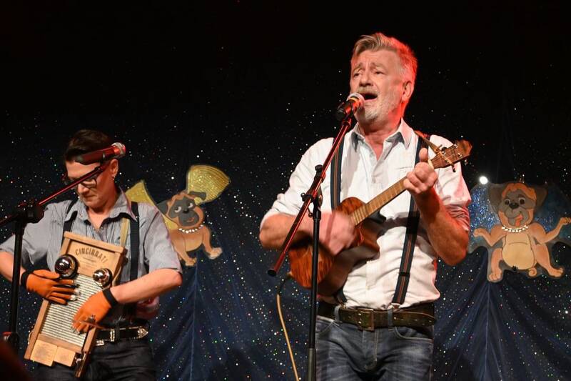 Queer cronies - das queere Duo in Berlin