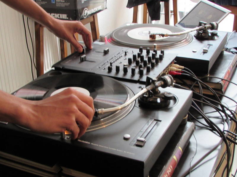 Raum B-Side – Vinyl-Austausch