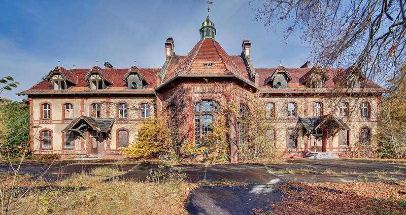 REFUGIUM BEELITZ – Baustellen-Picknick im Kreativkomplex