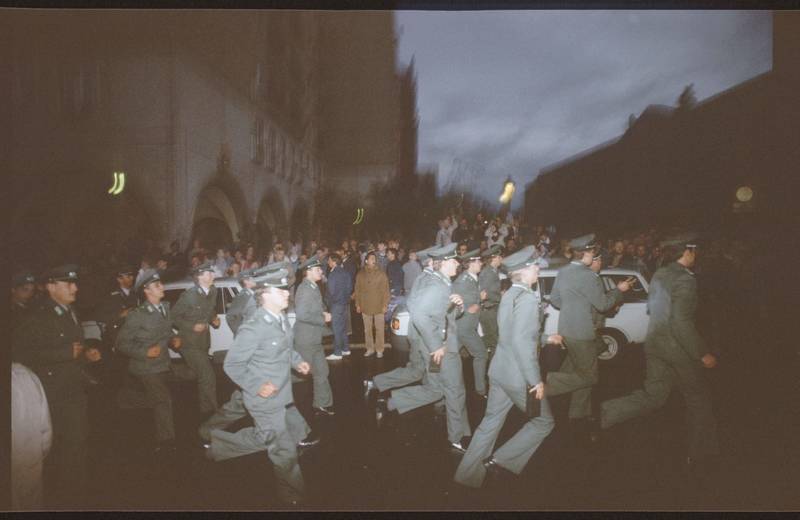 Chronisten des Untergangs - Die Stasi in der Friedlichen Revolution