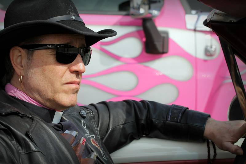 Live on stage: (The) ROCK & ROLL PREACHER (of) Berlin