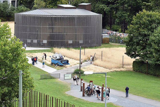 20 Jahre Roggenfeld. Symbol des Lebens im ehemaligen Grenzstreifen (Di - So)