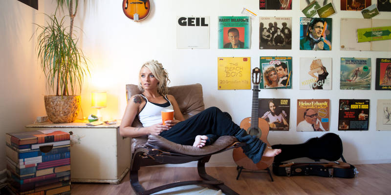 Liedermacherin Sarah Lesch - Live