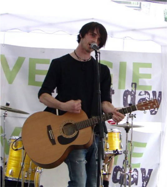 sascha santorineos live