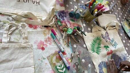 Workshop: Schablonendruck auf Stoff