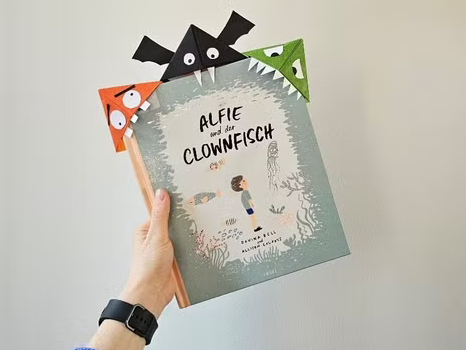 Gespenstische Buchseitenbeißer