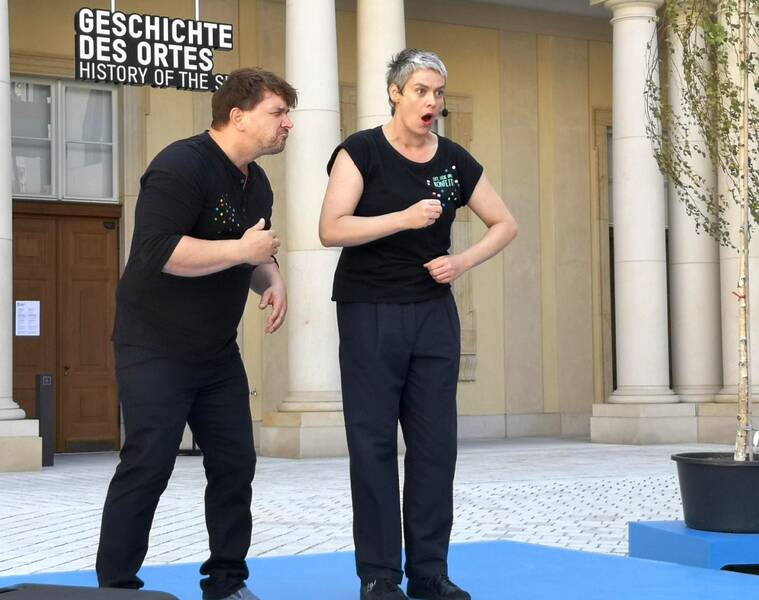 Geschichten über den Tod. Live-Erzählungen in Deutscher Lautsprache und deutscher Gebärdensprache