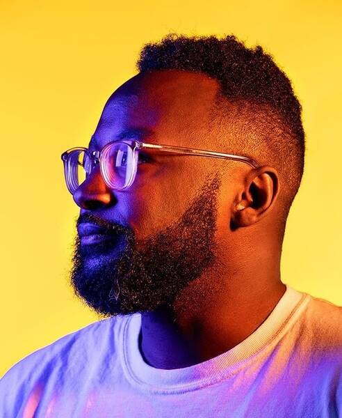Künstler*innengespräch: Mirae kate-hers RHEE und Mayowa Tomori