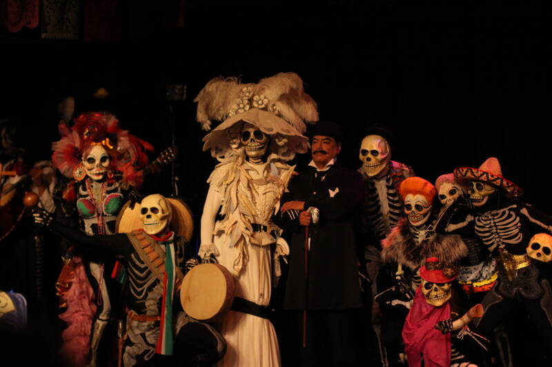 Nette Skelette - 	Bastelworkshop. Fiesta de Día de Muertos - Mexikanisches Totenfest