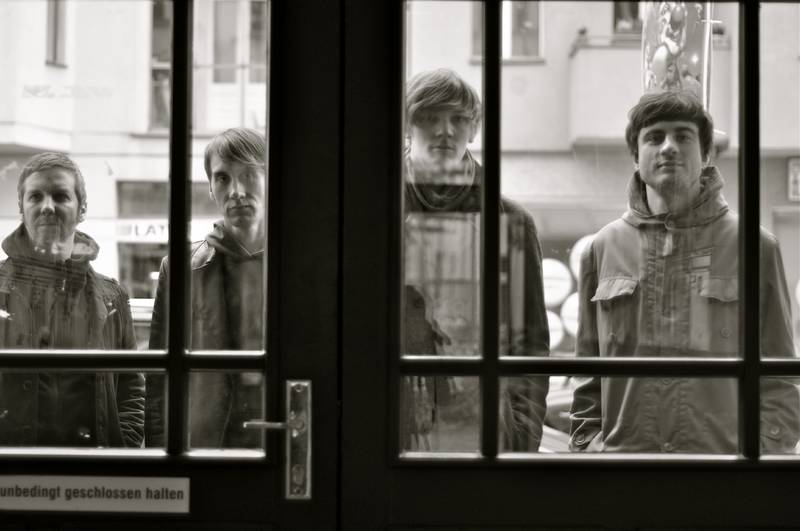 Konzert: Souvenir To Mankind