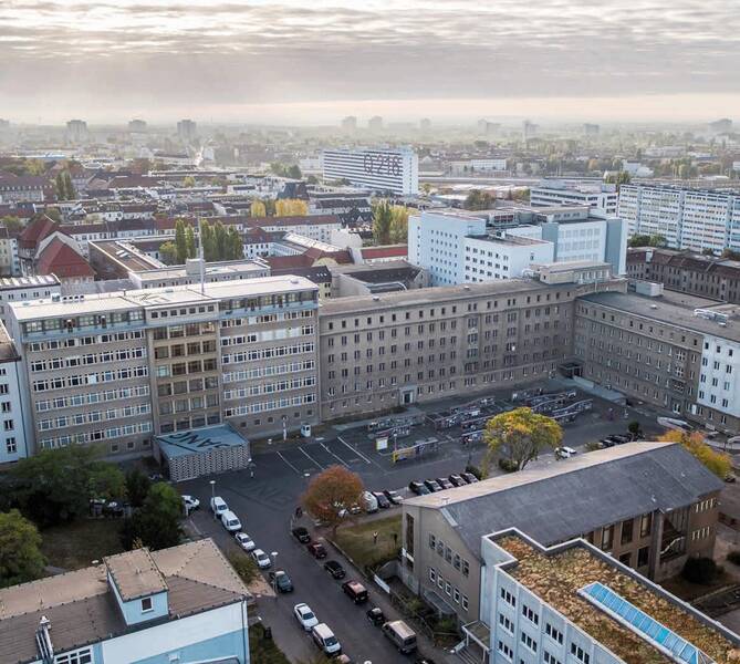 Einblick ins Geheime Wochenend-Führung zum Stasi-Unterlagen-Archiv am historischen Ort