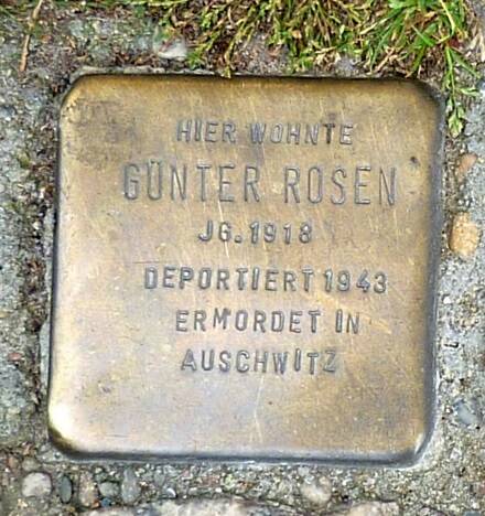 Führung zu den Stolpersteinen im Badstraßen-Kiez