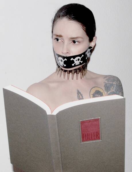 Hartmut Fischer: Fuller. Literaturperformance