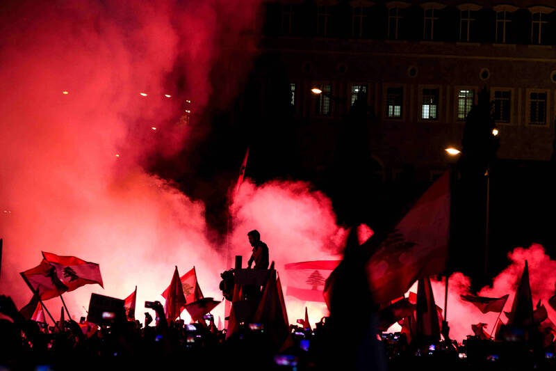 THAWRA - Ausstellung über die libanesische Protestbewegung