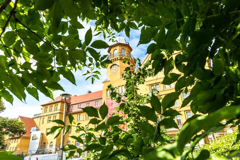 Blick hinter die Kulissen: Theaterführung für Lichtenberger*innen