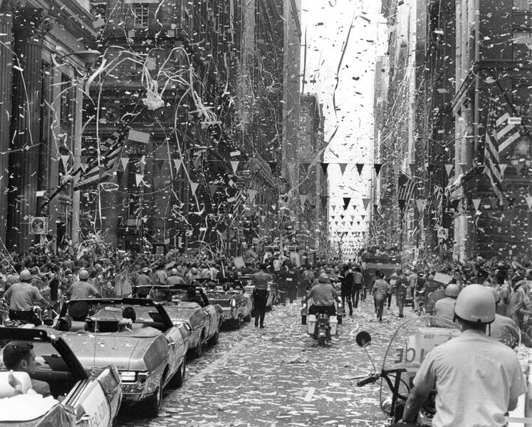 Ausstellungseröffnung: Nachrichten – News