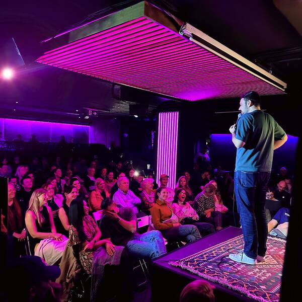 100% RABATT mit CODE • Comedy Show