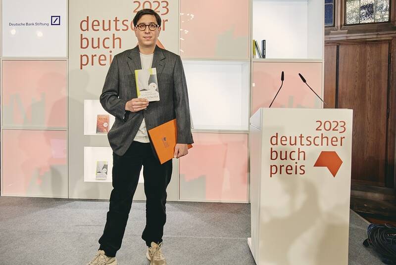 Lesung: Deutscher Buchpreis 2023 mit Tonio Schachinger (ausgebucht)