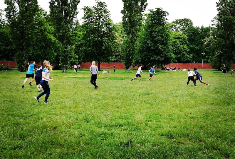 Ultimate Frisbee & Freestyle at Tempelhof Field - Sunday at 14:30