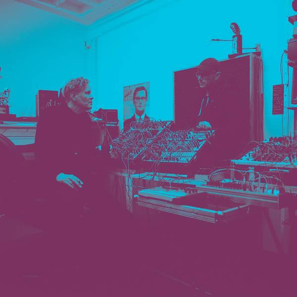 Talk_about_Dreams Symposium presented in collaboration with the AoN_Platform for Art and Neuroscience framed by Live Performance No.2 »Phobetor« by Driftmachine