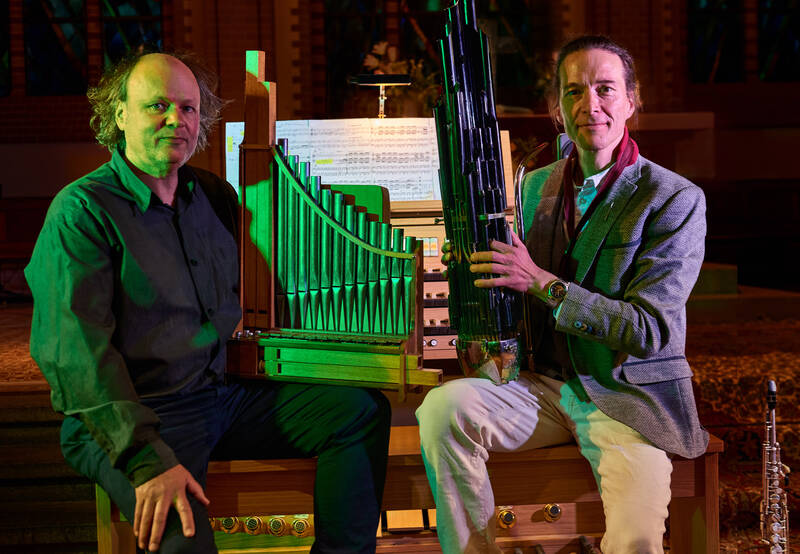 Jaekel & Anklam – Mit drei Orgeln und zwei Saxophonen um die Welt im Französischen Dom Berlin
