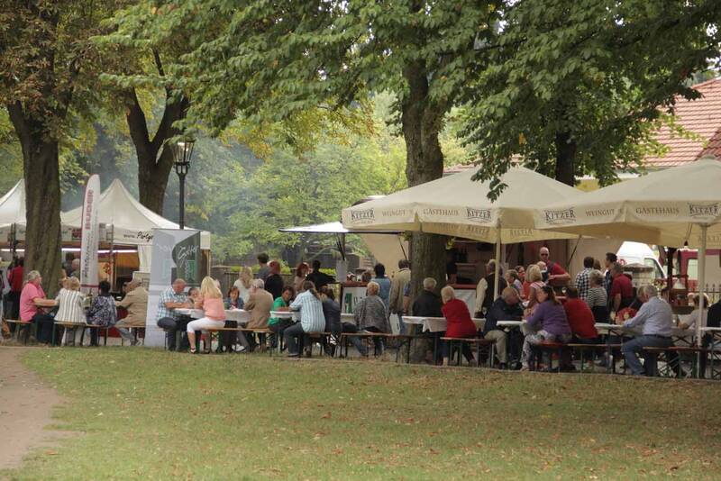 33. Wein- und Winzermarkt - rund um den Lichtenrader Dorfteich