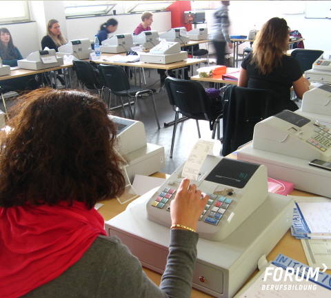 Inforunde mit Jobdating: Offene Stellen im Einzelhandel mit KASSEN-FÜHRERSCHEIN®