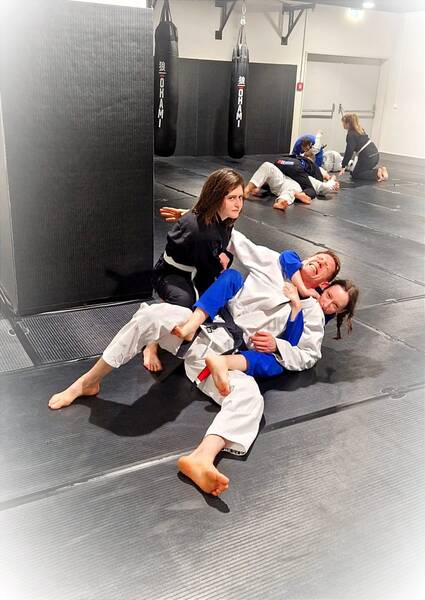  Stärke dich selbst! / Empower Yourself Free Women Self-Defense Workshop // Deutsch&English 