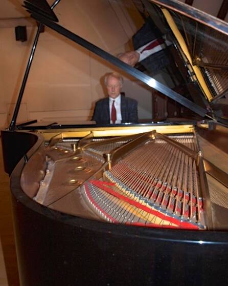 „Evergreens und neue Töne“: Kaffeehauskonzert mit dem schwedischen Pianisten Kurt Wiklander
