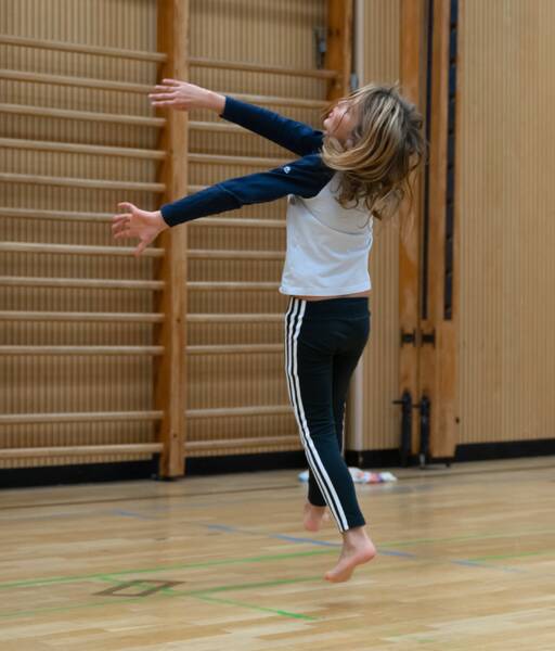 Worte in Bewegung / Ein Tanztheater-Ferien-Workshop für Kinder in Neukölln