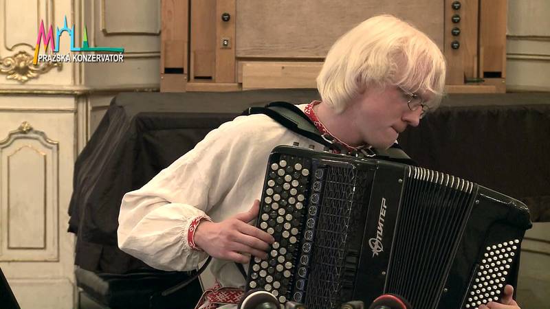 Aliaksandr Yasinski in der Blume