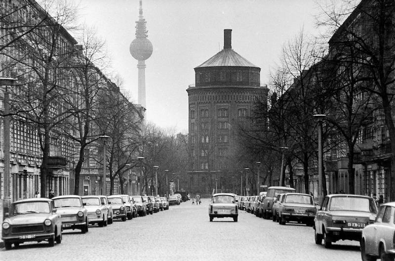 Fotoausstellung im BABYLON: INSELLEBEN - der Prenzlauer Berg in den Achtziger Jahren HARALD HAUSWALD